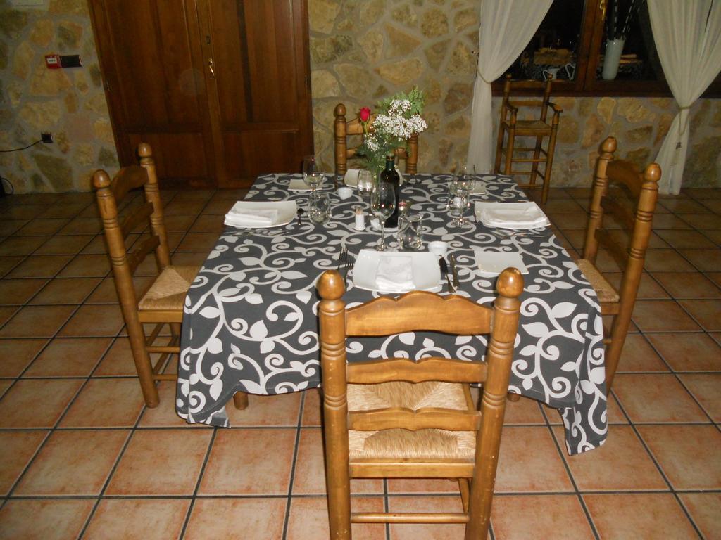 Hotel Vinedos Y Bodegas El Castillo 비야로블레도 외부 사진