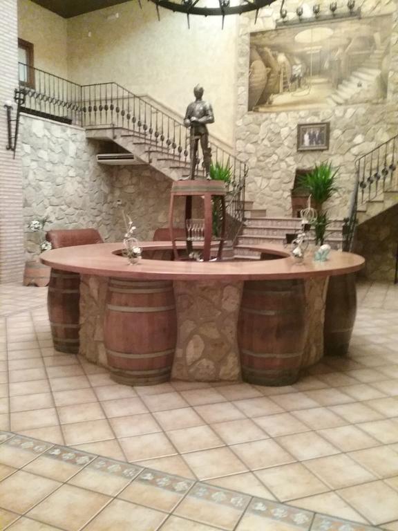Hotel Vinedos Y Bodegas El Castillo 비야로블레도 외부 사진