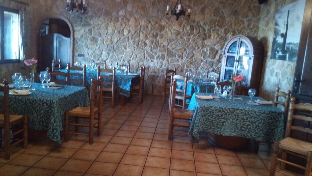 Hotel Vinedos Y Bodegas El Castillo 비야로블레도 외부 사진