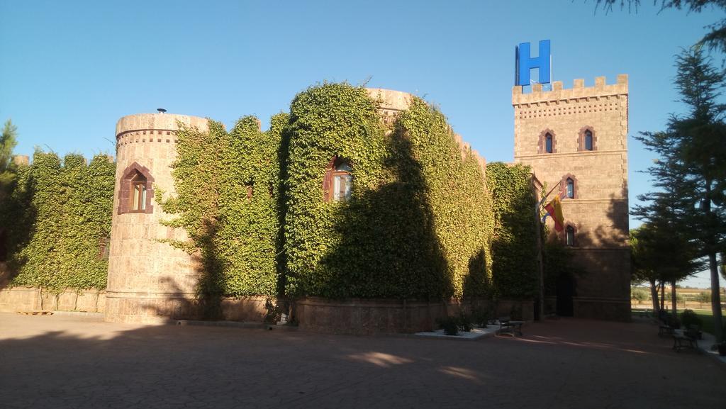 Hotel Vinedos Y Bodegas El Castillo 비야로블레도 외부 사진